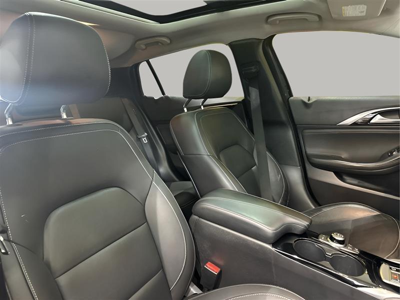 Infiniti QX30 Premium FWD 2018
