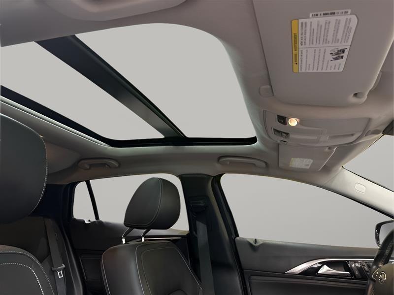 Infiniti QX30 Premium FWD 2018