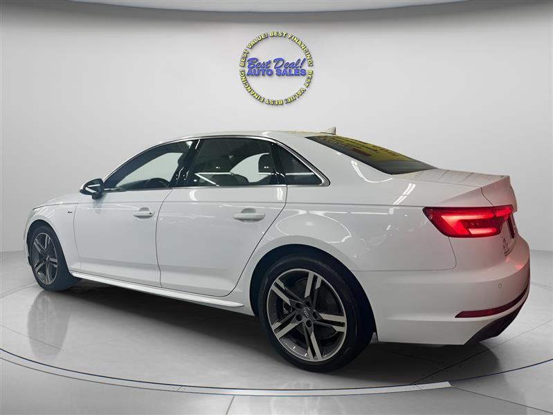 Audi A4 2.0T Premium Plus quattro Sedan 2017