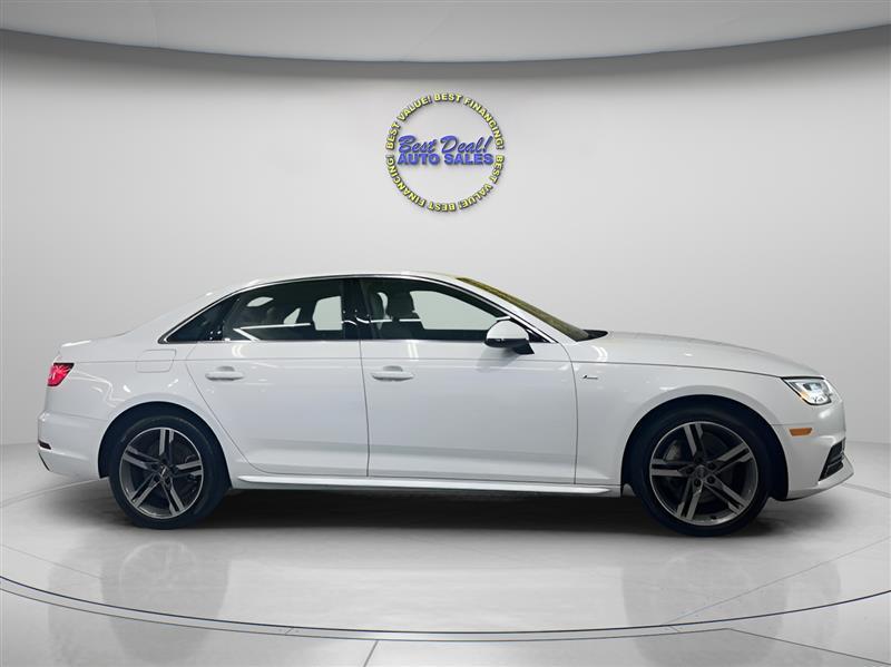 Audi A4 2.0T Premium Plus quattro Sedan 2017
