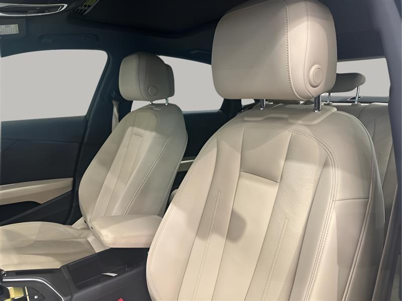 Audi A4 2.0T Premium Plus quattro Sedan 2017