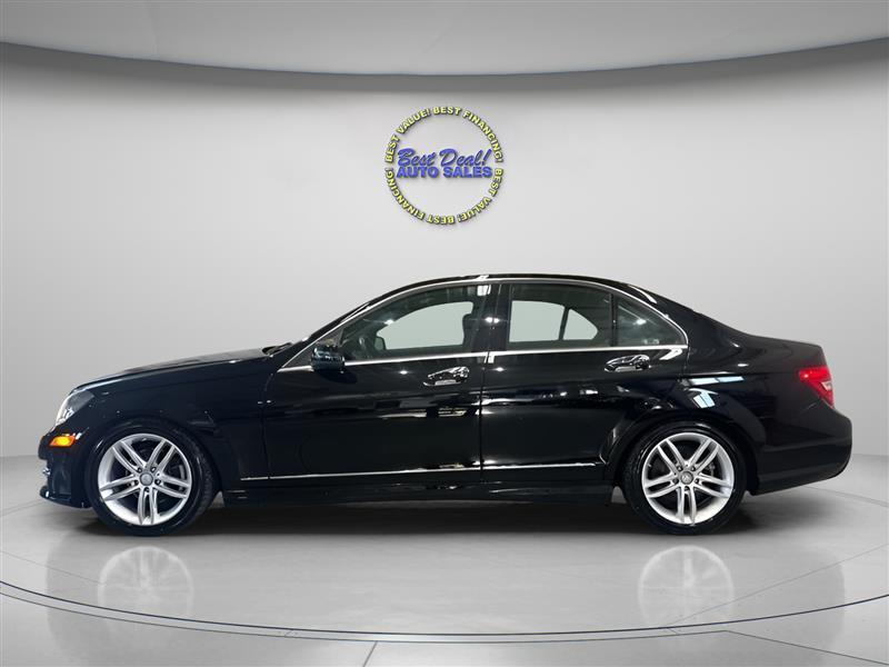 Mercedes-Benz C-Class C300 4MATIC Sport 2012