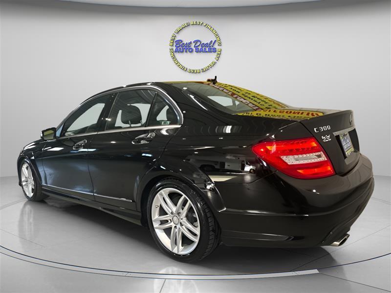 Mercedes-Benz C-Class C300 4MATIC Sport 2012