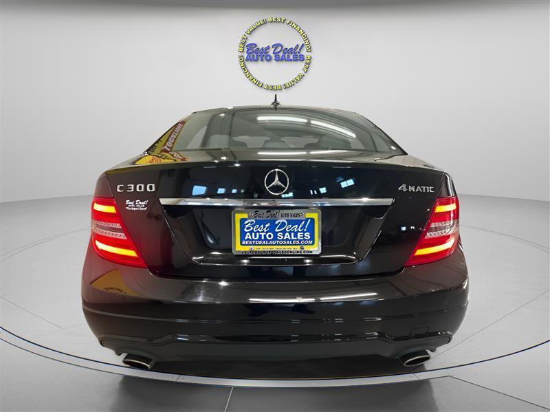 Mercedes-Benz C-Class C300 4MATIC Sport 2012