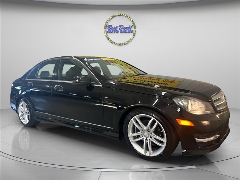Mercedes-Benz C-Class C300 4MATIC Sport 2012