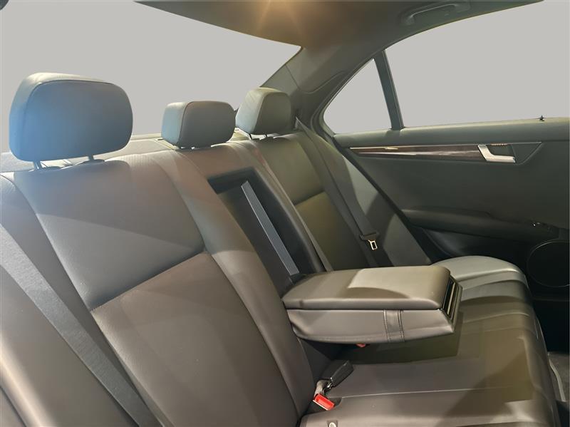 Mercedes-Benz C-Class C300 4MATIC Sport 2012