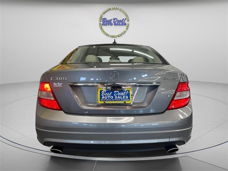 Mercedes-Benz C-Class C300 4MATIC Luxury Sedan 2011