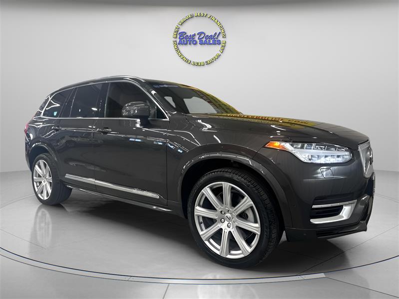 Volvo XC90  2024