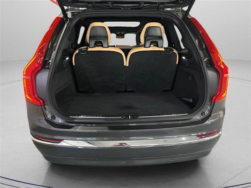 Volvo XC90  2024