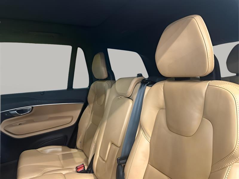 Volvo XC90  2024