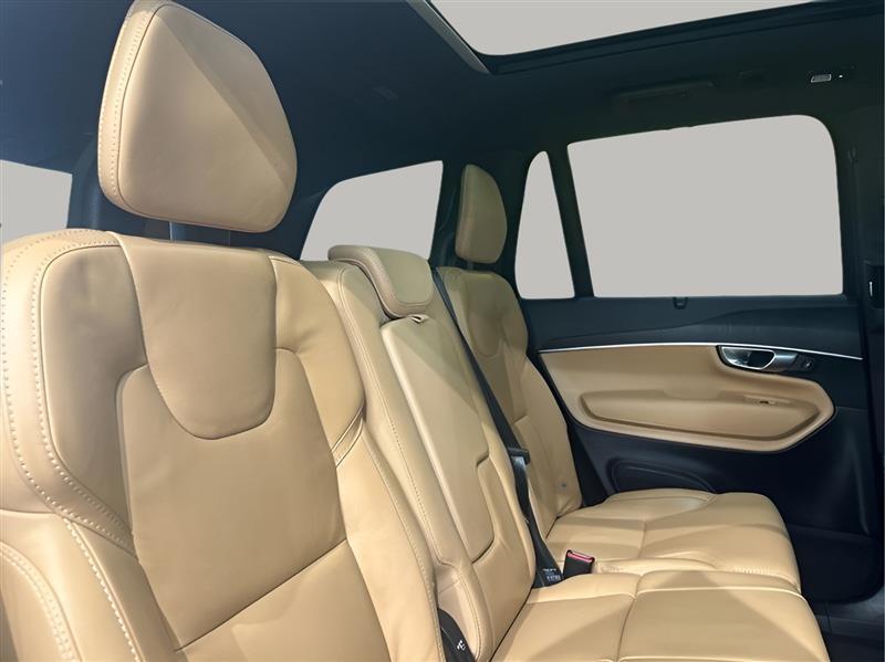 Volvo XC90  2024