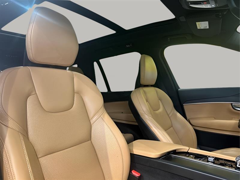 Volvo XC90  2024
