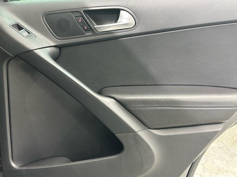 Volkswagen Tiguan S 4Motion 2015