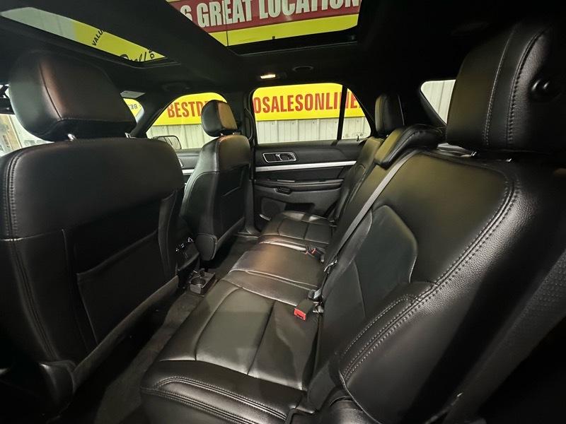 Ford Explorer XLT 4WD 2017