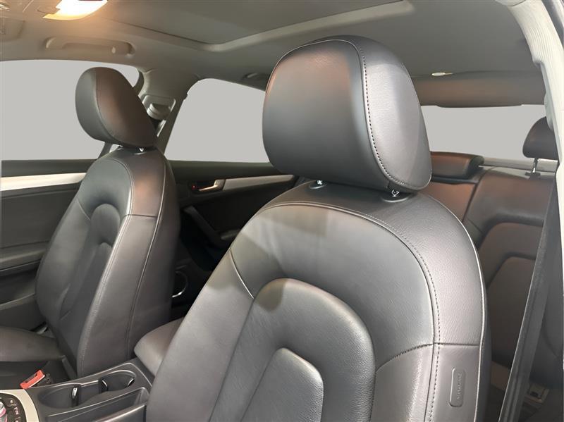 Audi A4 2.0T Premium Plus quattro Sedan AWD 8A 2016