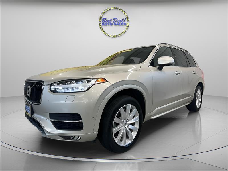 2018 Volvo XC90 T6 Momentum AWD