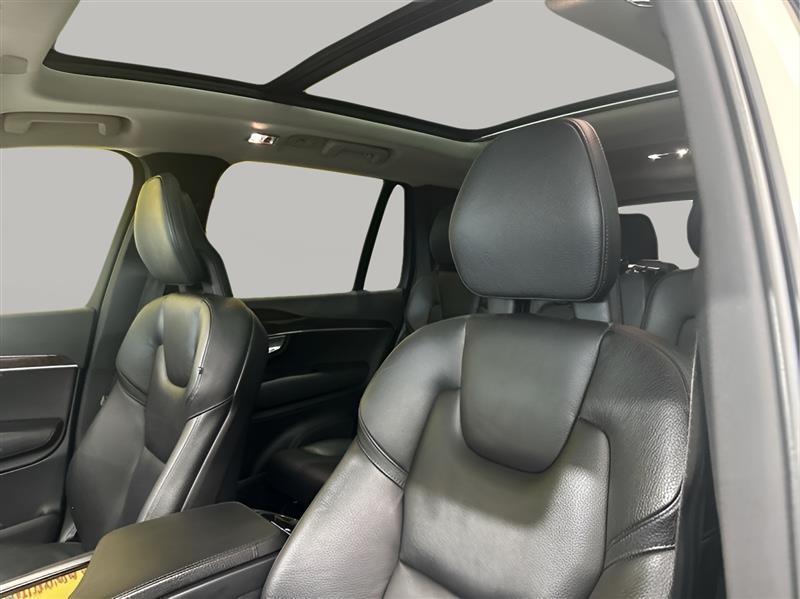 Volvo XC90 T6 Momentum AWD 2018