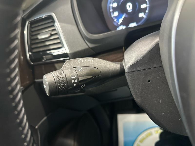 Volvo XC90 T6 Momentum AWD 2018