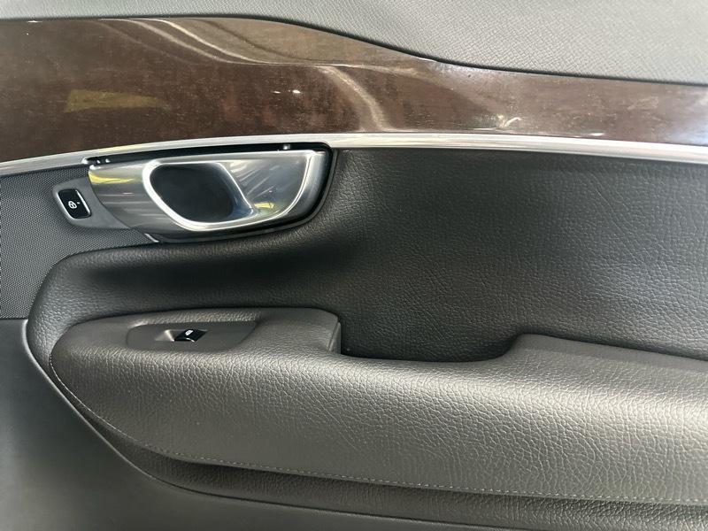 Volvo XC90 T6 Momentum AWD 2018