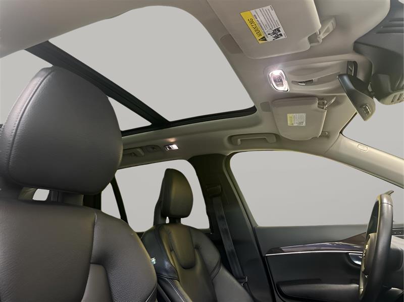 Volvo XC90 T6 Momentum AWD 2018