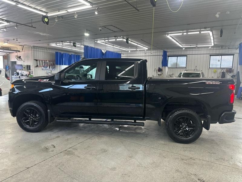 Chevrolet Silverado 1500 Custom Trail Boss Crew Cab Short Box 4WD 2020