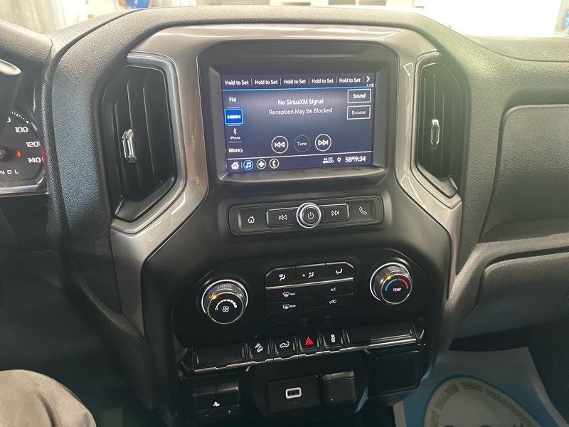 Chevrolet Silverado 1500 Custom Trail Boss Crew Cab Short Box 4WD 2020