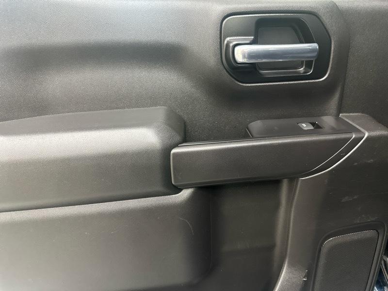 Chevrolet Silverado 1500 Custom Trail Boss Crew Cab Short Box 4WD 2020