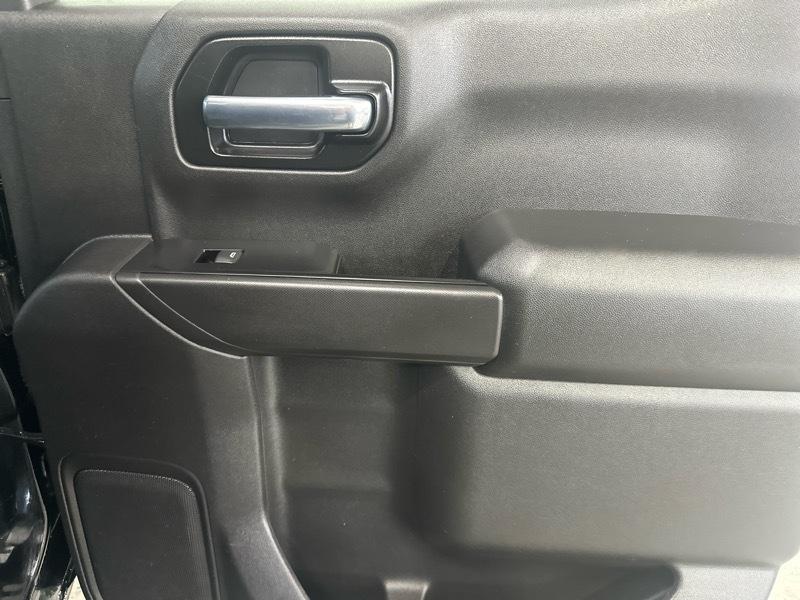 Chevrolet Silverado 1500 Custom Trail Boss Crew Cab Short Box 4WD 2020