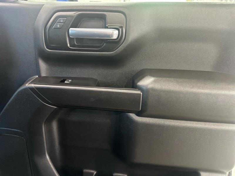 Chevrolet Silverado 1500 Custom Trail Boss Crew Cab Short Box 4WD 2020