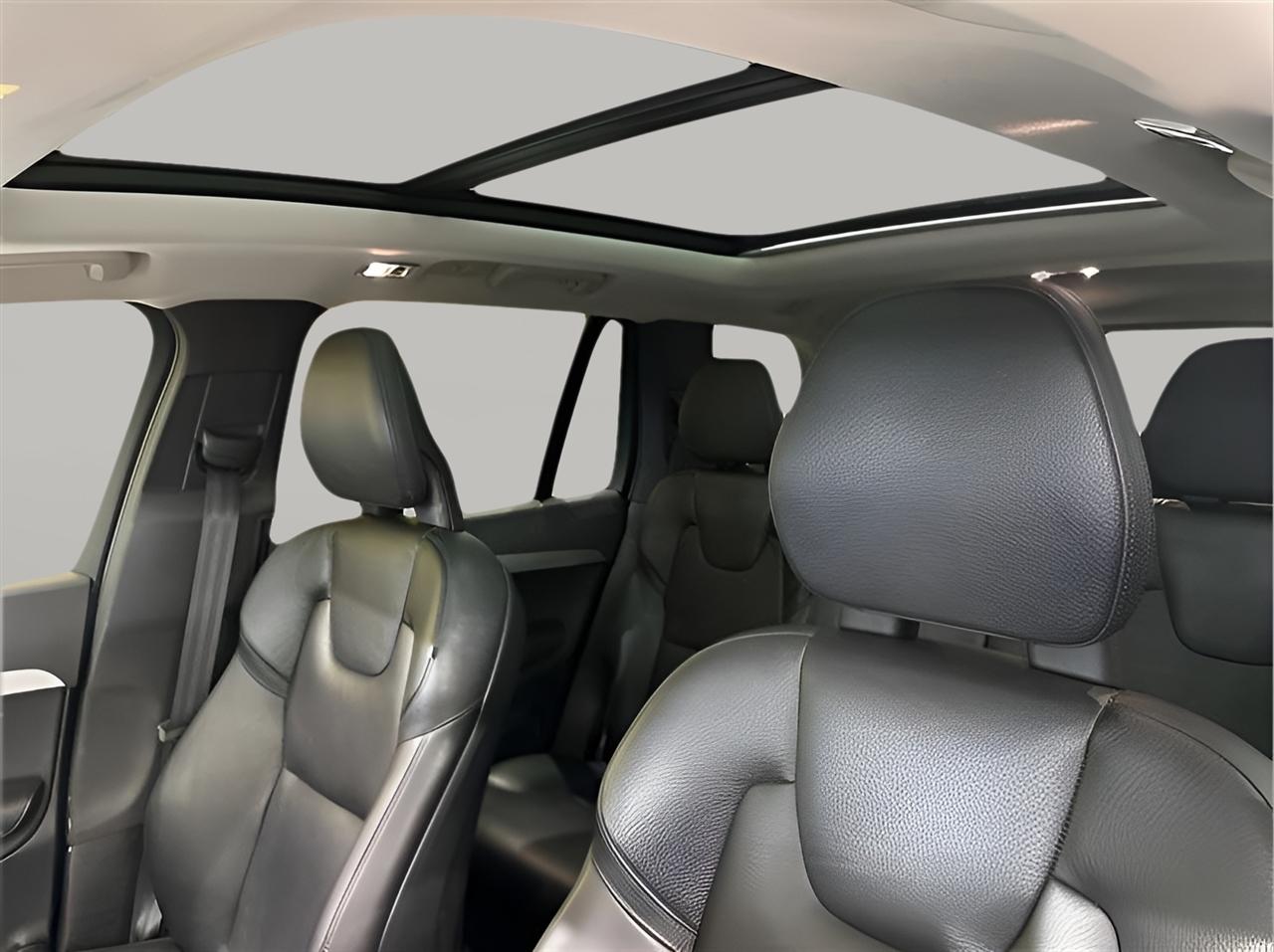 Volvo XC90 T6 Momentum AWD 2016