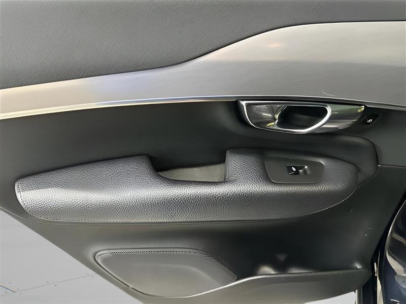 Volvo XC90 T6 Momentum AWD 2016
