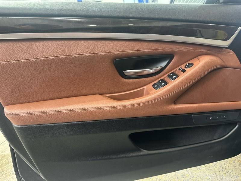 BMW 5-Series 535i xDrive 2016