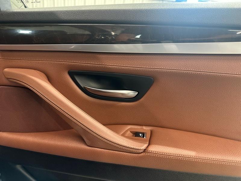 BMW 5-Series 535i xDrive 2016