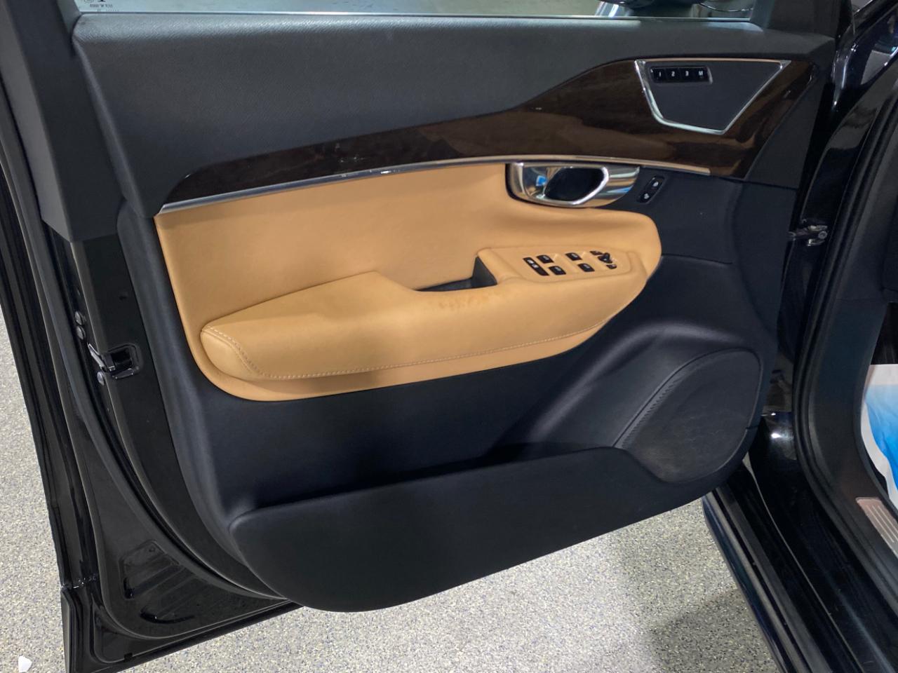Volvo XC90 T6 Momentum AWD 2016