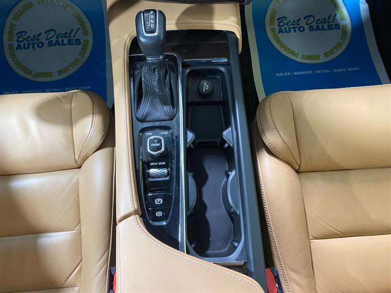 Volvo XC90 T6 Momentum AWD 2016
