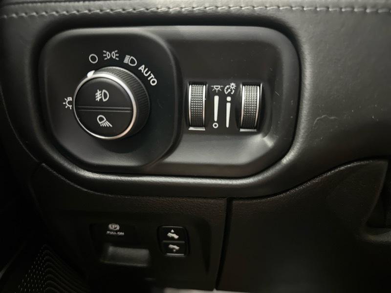RAM 1500 Limited Crew Cab SWB 4WD 2020