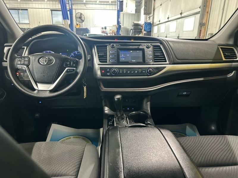 Toyota Highlander LE Plus AWD V6 2018
