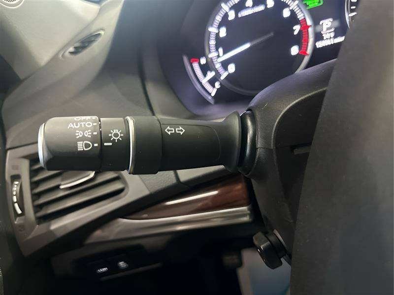 Acura MDX SH-AWD 6-Spd AT w/Tech Package 2015