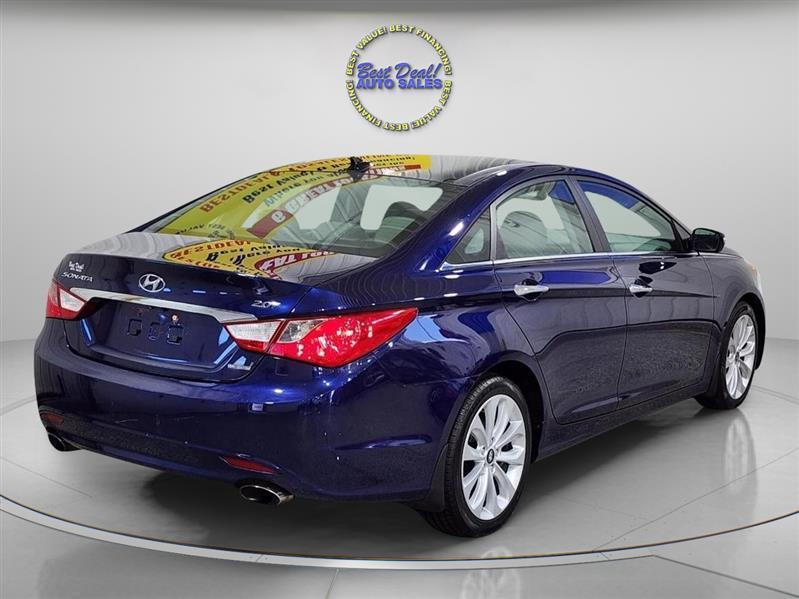 Hyundai Sonata  2012