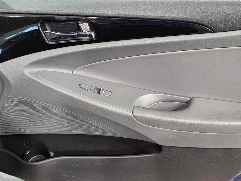 Hyundai Sonata  2012
