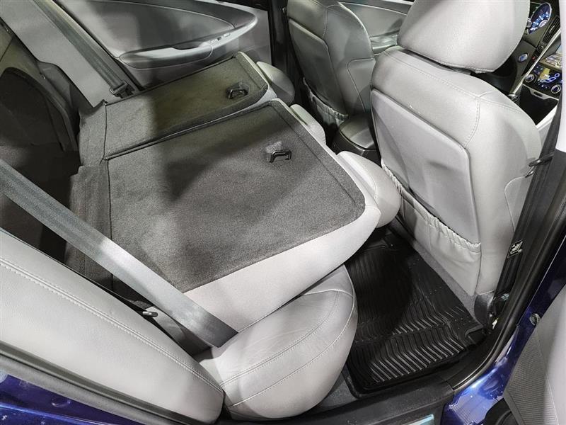Hyundai Sonata  2012
