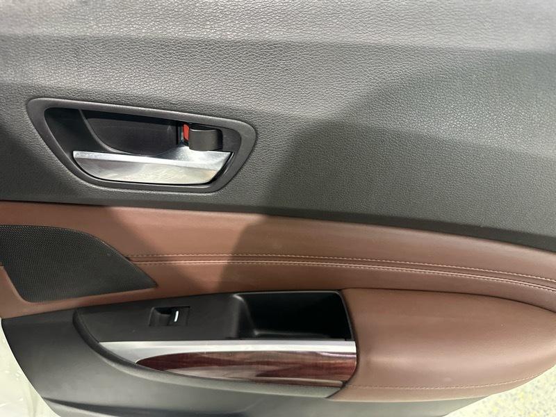 Acura TLX 8-Spd DCT w/Technology Package 2015