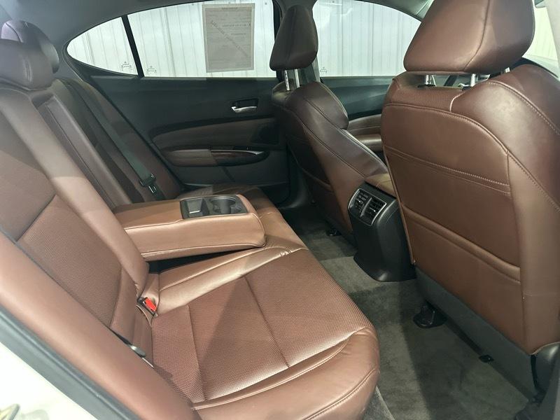Acura TLX 8-Spd DCT w/Technology Package 2015