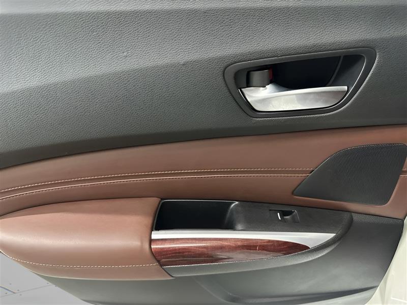 Acura TLX 8-Spd DCT w/Technology Package 2015