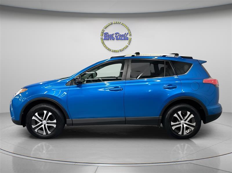 Toyota RAV4 LE AWD 2016