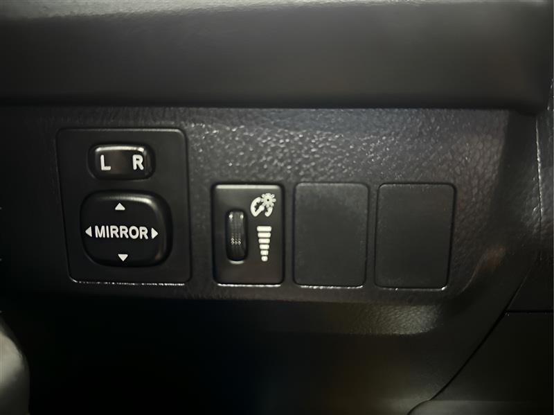 Toyota RAV4 LE AWD 2016