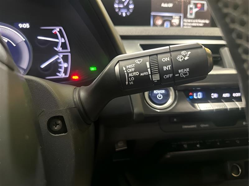 Lexus UX 250h  2019
