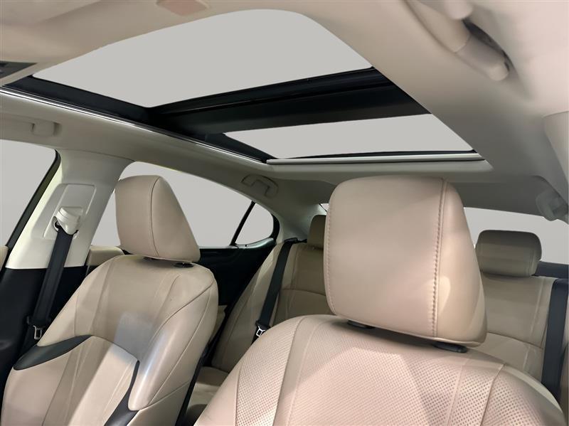Lexus ES 350 Luxury 2019
