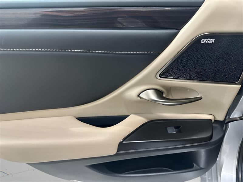 Lexus ES 350 Luxury 2019