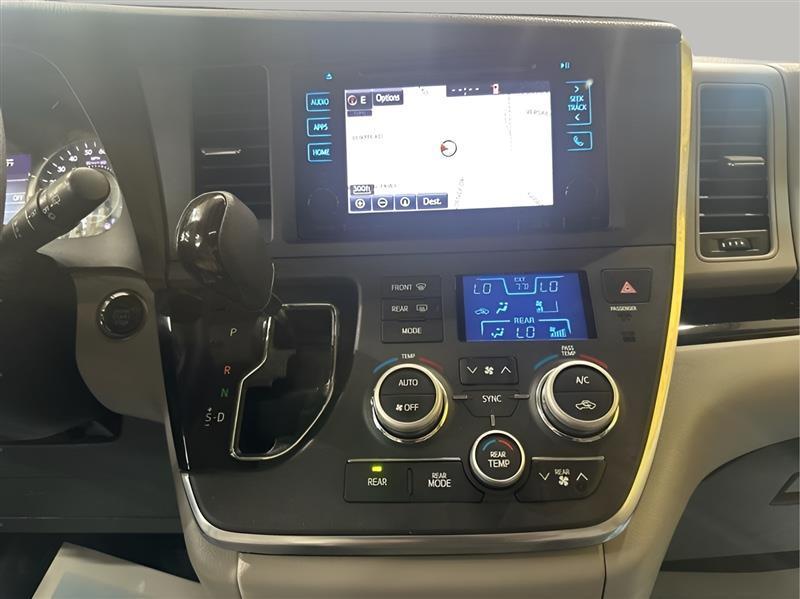 Toyota Sienna XLE 2017